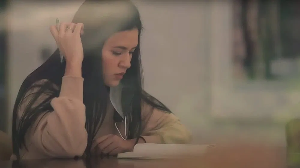 Streaming Harta Tahta Raisa (2024): Antara Ambisi dan Cinta - Ngefilm21